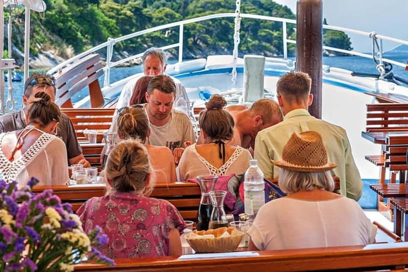 Dubrovnik: Elaphite Islands Cruise with Lunch and Drinks - Weather, packing, and the small print