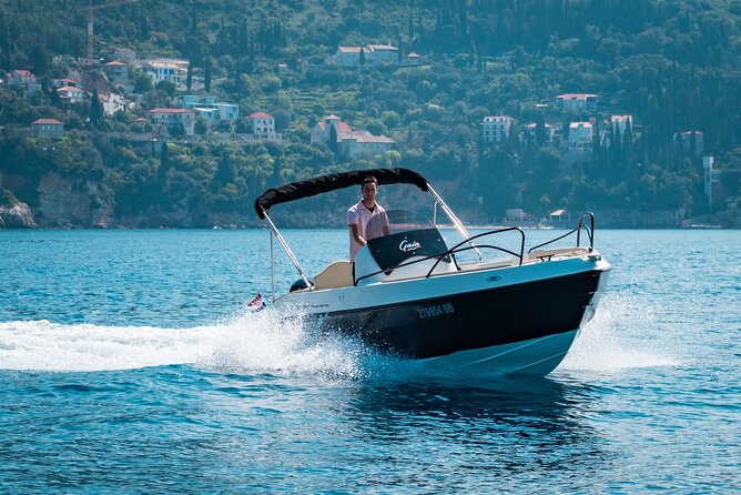 Dubrovnik: Elaphiti Islands 8 hours private tour with a speedboat - The skipper and boat experience