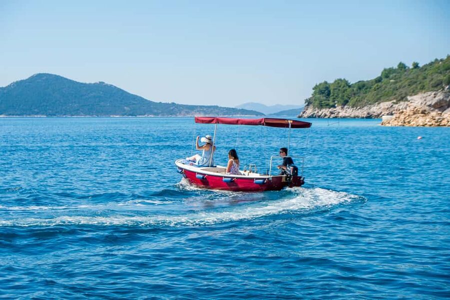 Dubrovnik: Elaphiti Islands Boat Rental - Swimming and snorkeling around the Three Green Caves