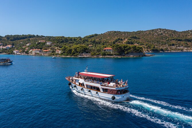 Dubrovnik: Elaphiti Islands Full-Day Cruise with Lunch - Setting out from Dubrovnik on Regina Maris