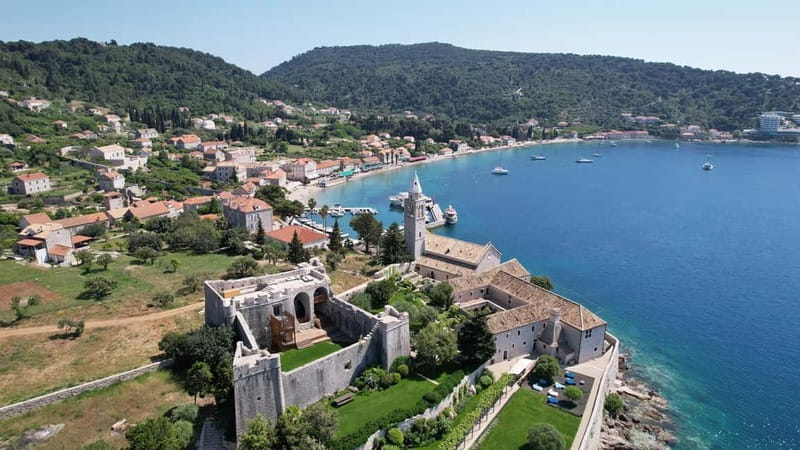 Dubrovnik: Elaphiti Islands Tour by Regina Maris with Lunch - Koločep gives you the first swim