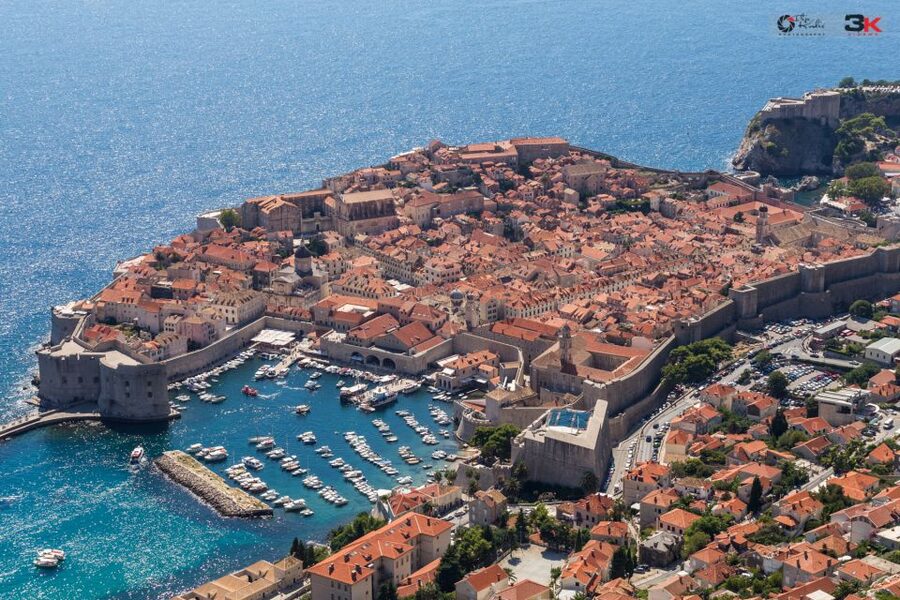 Dubrovnik: Explore Dubrovnik Old Town Walking Tour - Food and shopping advice you can use afterward