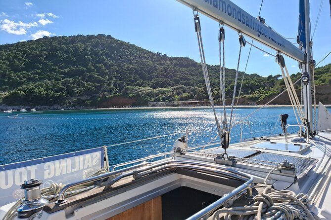 Dubrovnik : Full Day Group Sail Boat Tour to Elaphiti & Blue Cave - Koločep: the first long swim stop