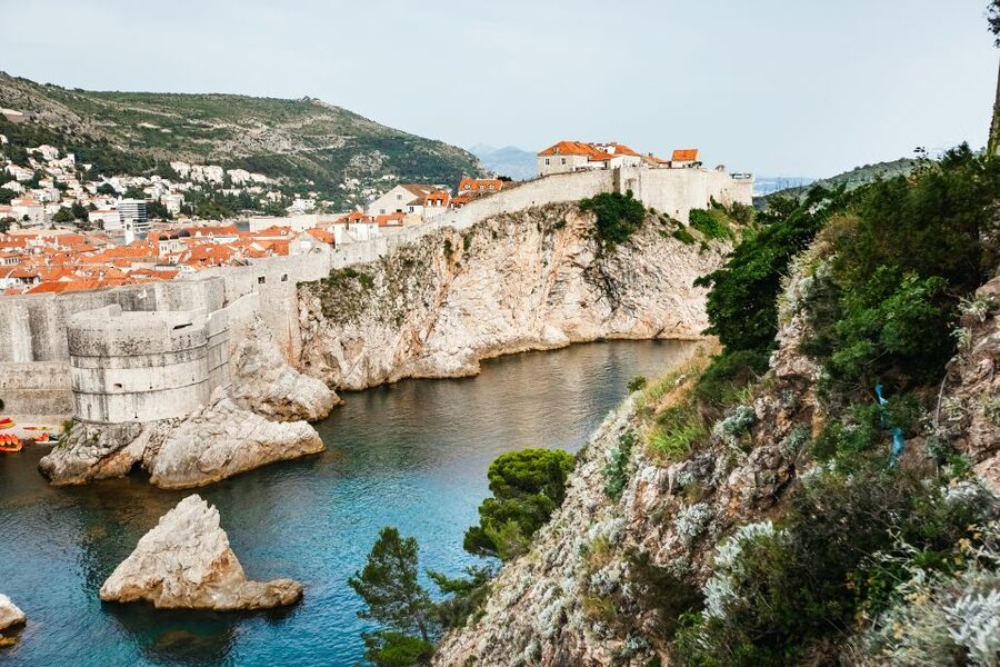 Dubrovnik: Game of Thrones and Lokrum Island Walking Tour - Heat, footwear, and who should book
