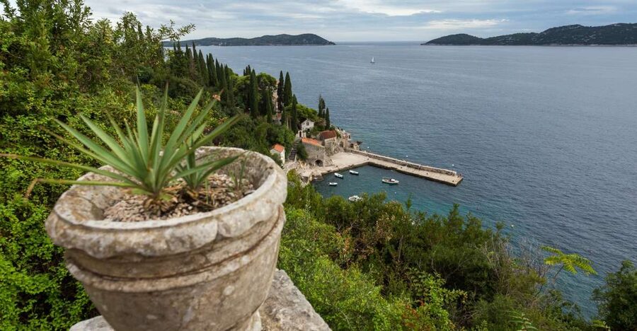 Dubrovnik: Game of Thrones Full-Day Private Tour - Mount Srdj puts King’s Landing below you
