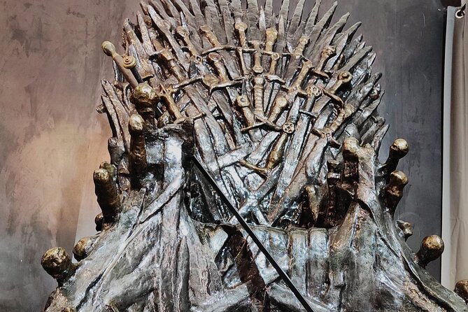 Dubrovnik: Game of Thrones & Lokrum island Tour - Taking the boat from Porat Dubrovnik to Lokrum