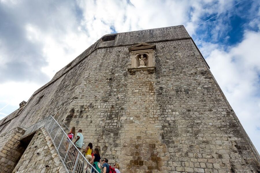 Dubrovnik: Game of Thrones&Lokrum Island Walking Tour - Rector’s Palace, Blackwater Bay, and the Old Port