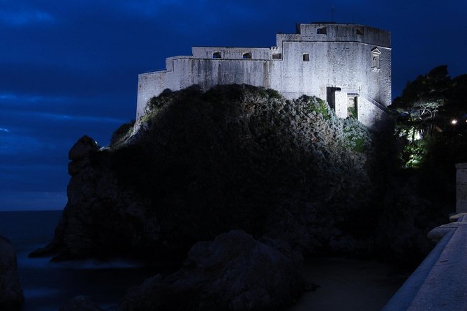 Dubrovnik Ghosts and Mystery Walking Tour - Boninovo cemetery and the haunted palace