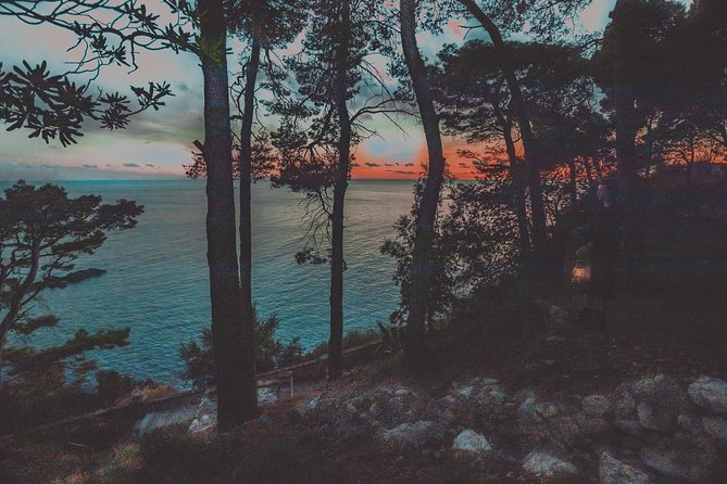Dubrovnik Ghosts and Mystery Walking Tour - What the small group adds
