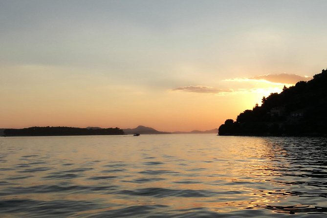 Dubrovnik: Golden Hour Sunset Cruise with Drinks - Captain Marko and the small-group feel