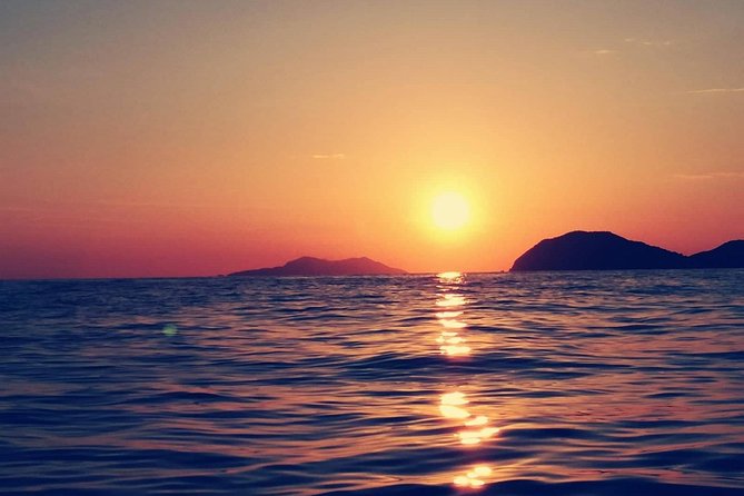 Dubrovnik: Golden Hour Sunset Cruise with Drinks - Who will enjoy this cruise most
