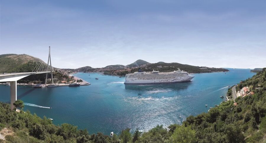 Dubrovnik: Group Sightseeing Tour with Stunning Views - Franjo Tuđman Bridge and the modern city