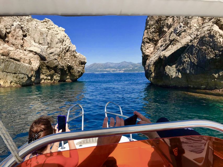 Dubrovnik: Half-Day Boat Tour to Elaphite Islands 4h - The personal service from Snooky Tours