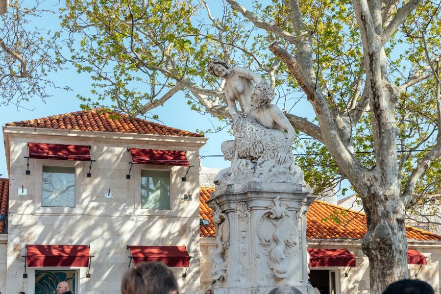Dubrovnik: Hidden Gems and Highlights Private Walking Tour - Pile Gate and the city’s familiar face