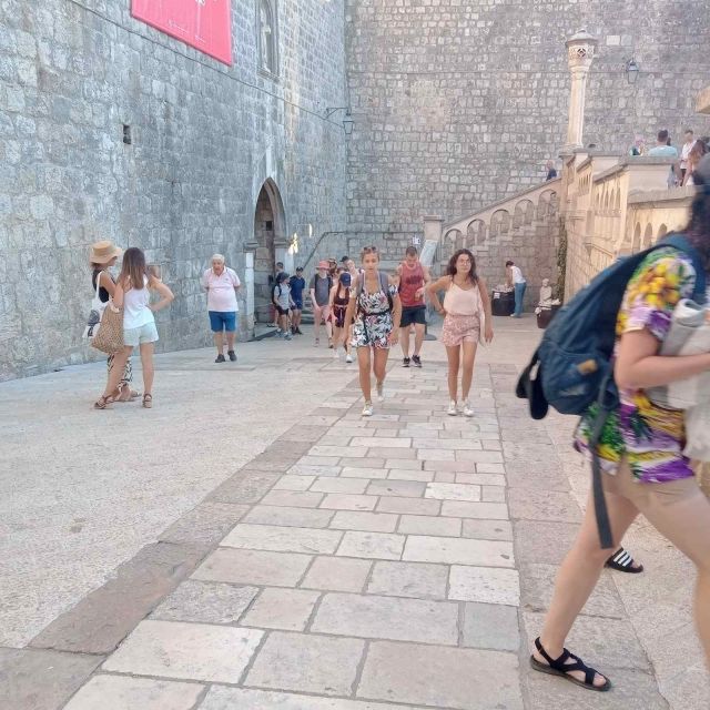 Dubrovnik: Historical Tour with Game of thrones details - A two-hour pace with room for questions
