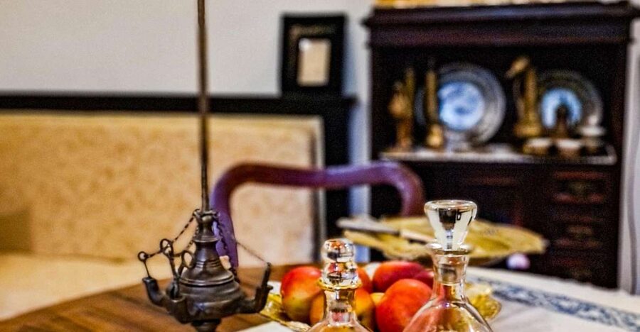 Dubrovnik History, Sweets & Liquors in a Private Palace - Why the palace visit changes the usual Dubrovnik walk