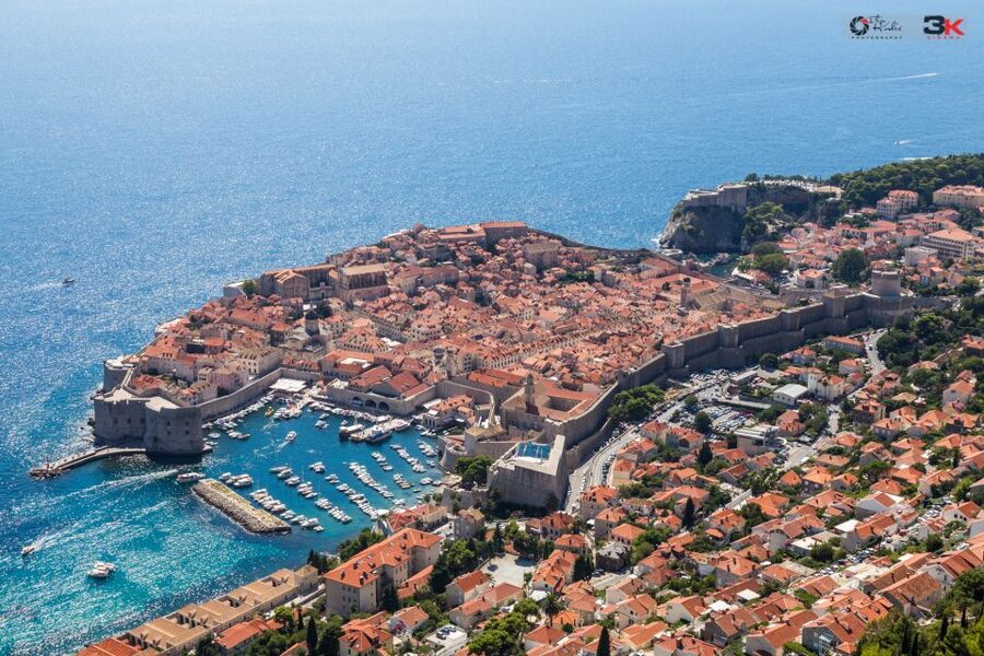 Dubrovnik: Legendary Game of Thrones Walking Tour - Pace, group size, and summer comfort