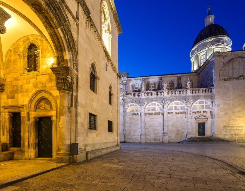 Dubrovnik: Old Town Highlights Guided Evening Walking Tour - What $21 buys you