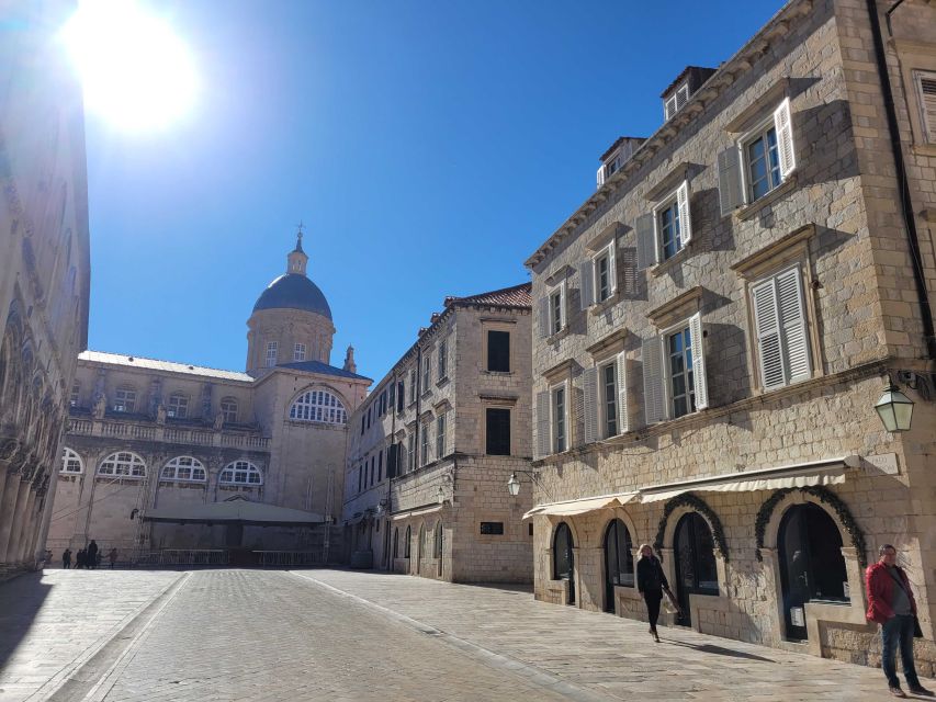 Dubrovnik: Old Town Highlights Tour with Audio Guide - A flexible way into Dubrovnik’s Old Town
