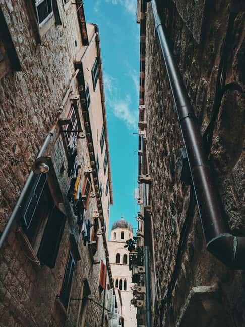 Dubrovnik Old Town History Tour: Early & Late Start - Walking along Stradun