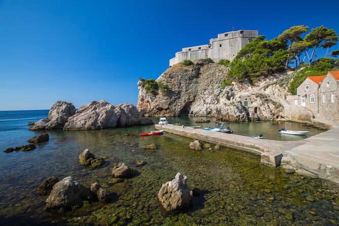 Dubrovnik: Old Town History Walking Tour - Orlando’s Column and the symbols of the republic