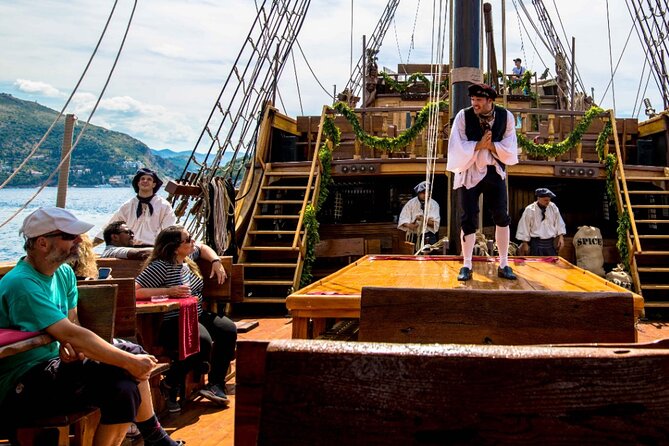 Dubrovnik Panoramic Cruise on a Wooden Galleon with a Live Show - The live show and the old-world setting