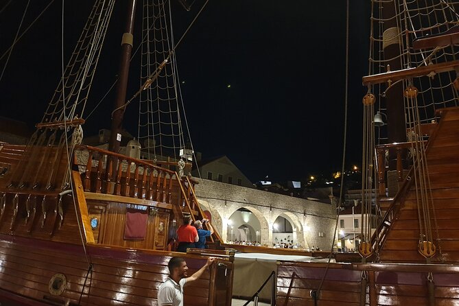 Dubrovnik Panoramic Night Cruise with Karaka - Setting sail from Dubrovnik’s old port