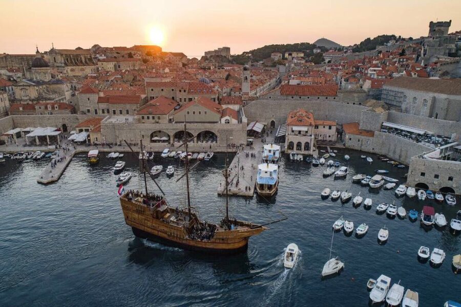 Dubrovnik: Panoramic Sunset Cruise on Karaka Ship - The best way to prepare