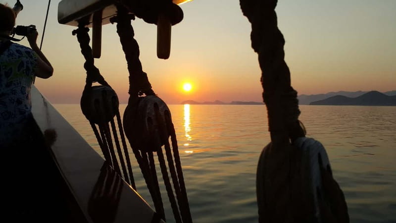 Dubrovnik: Panoramic Sunset Cruise on Karaka Ship - The Karaka makes the boat part of the attraction