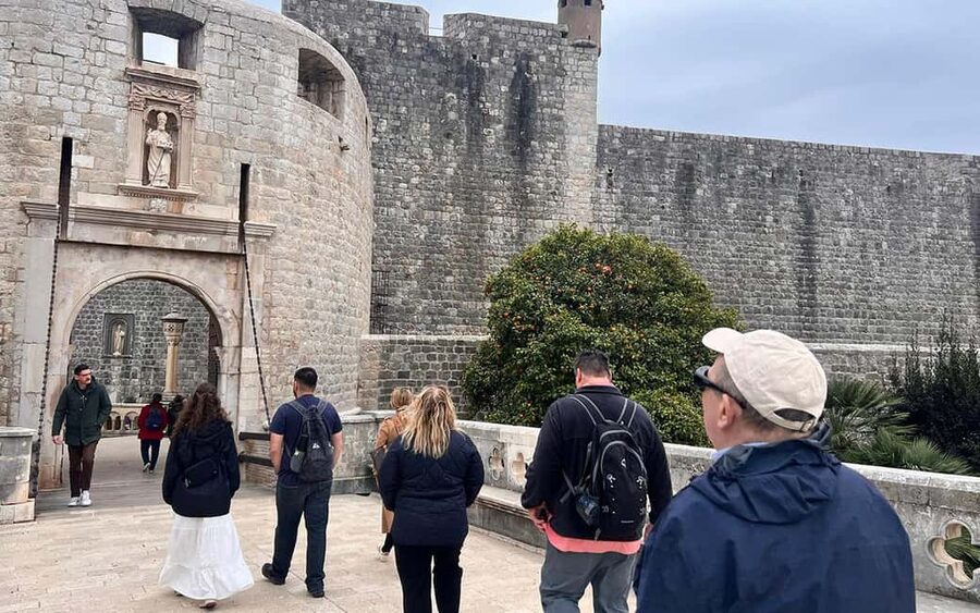 Dubrovnik: Pile Gate & Old Town with Spices and Hidden Gems - How the guides shape the experience
