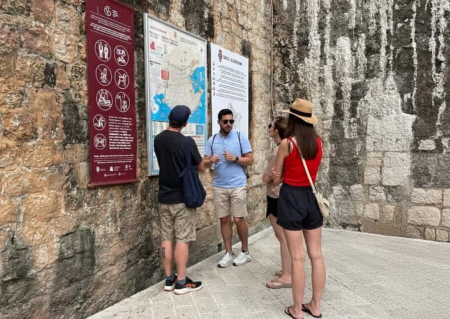 Dubrovnik: Pile Gate & Old Town with Spices and Hidden Gems - Onofrio’s Fountain and St. Savior Church