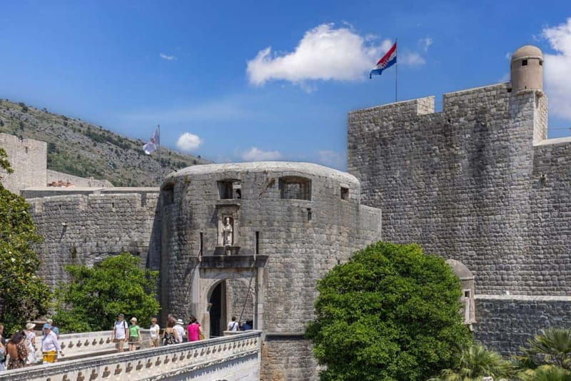 Dubrovnik: Pile Gate & Old Town with Spices and Hidden Gems - The Franciscan Monastery and its old pharmacy