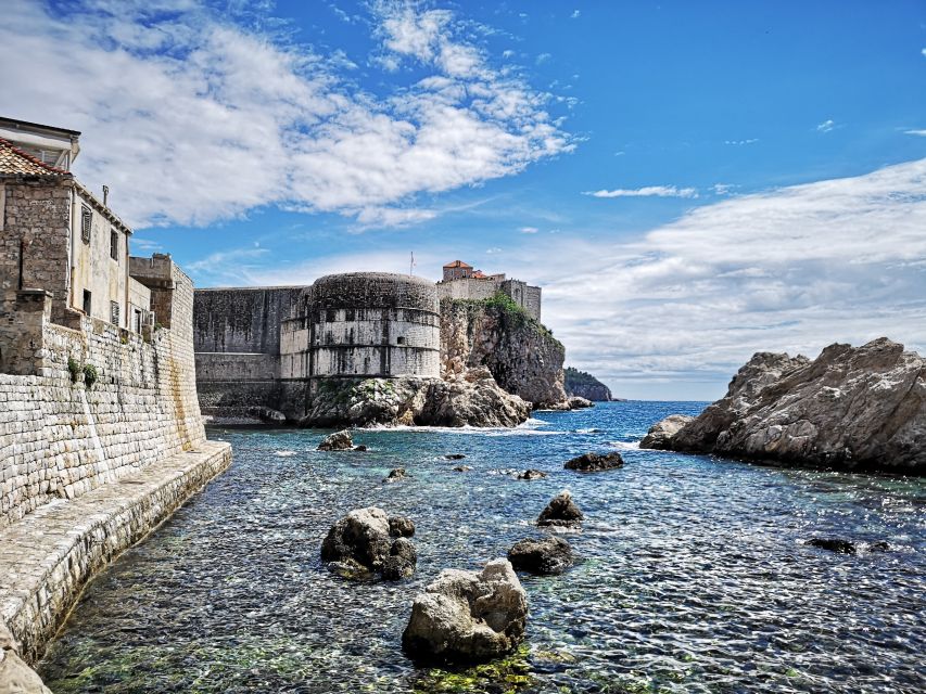 Dubrovnik: Private Game of Thrones Tour - Climbing to the Red Keep at Lovrijenac Fort