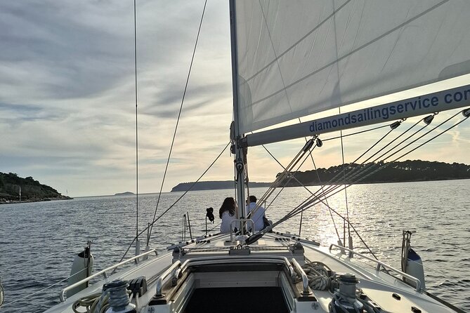 Dubrovnik : Private Sunset Tour around Old Town or Blue Cave - What the $378.71 group price means