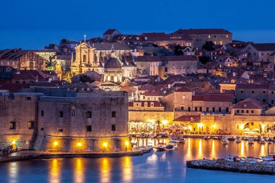 Dubrovnik : Private Walking Tour With A Guide (Private Tour) - Exterior sights, photo stops, and local stories