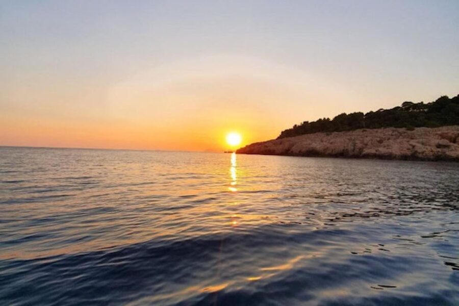 Dubrovnik: Romantic Sunset Cruise - Key points to know before you book