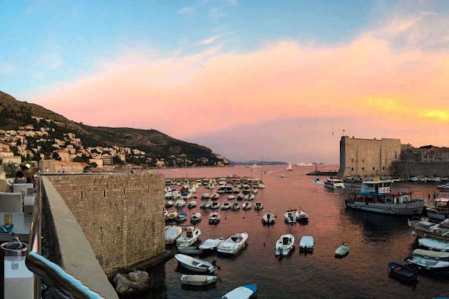 Dubrovnik: Romantic Sunset Cruise - Practical details for a smoother evening