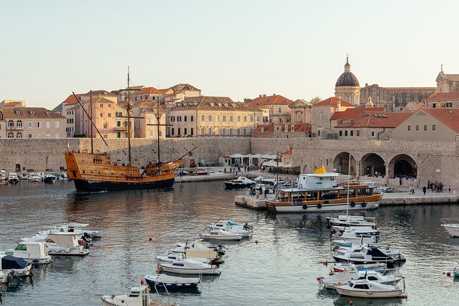 Dubrovnik's History with a Local: the Homeland War Stories Private Tour - Rector’s Palace and wartime daily life