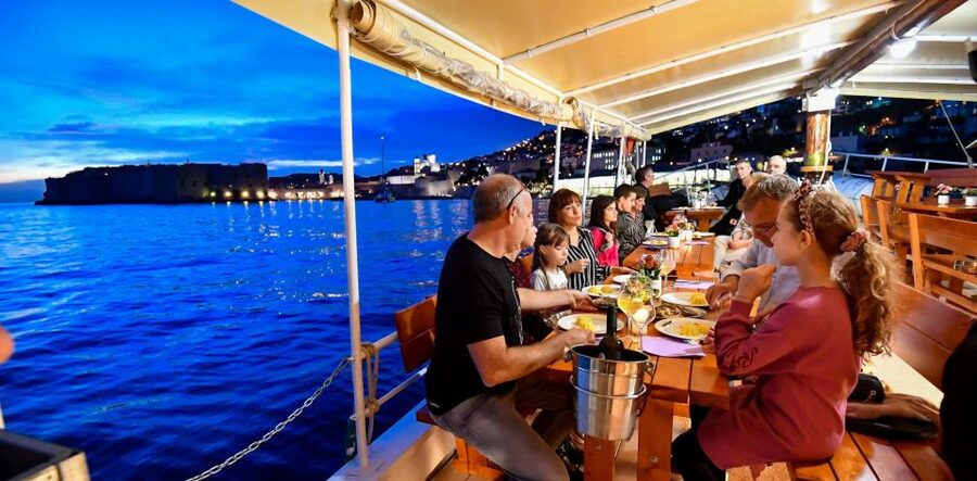 Dubrovnik: Sunset Dinner Cruise around the Old Town - My practical verdict