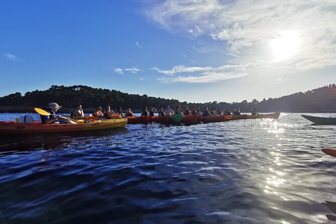 Dubrovnik: Sunset Kayak & Snorkel Tour with Wine & Water - What the $47.32 price really covers