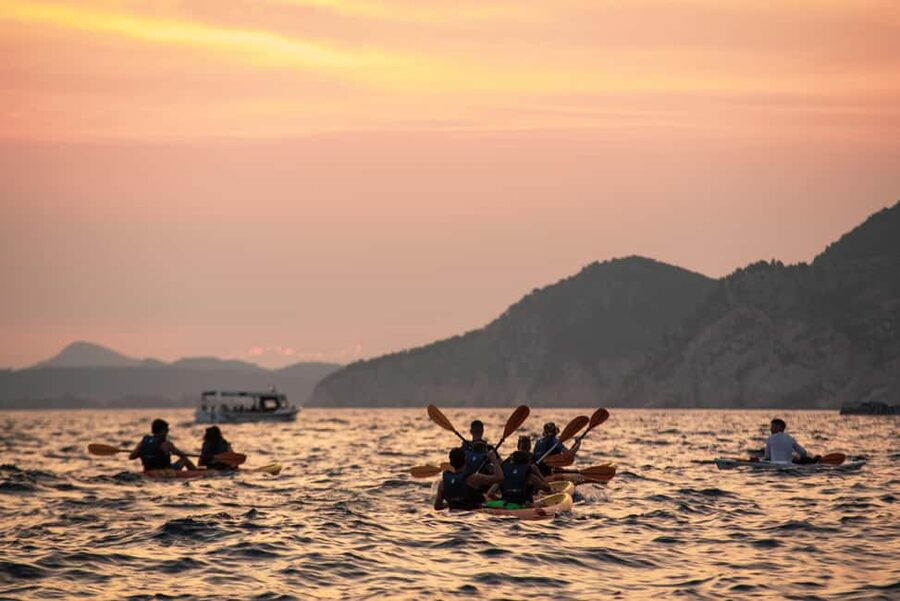 Dubrovnik: Sunset Kayaking and Snorkeling Tour - Dubrovnik’s walls from a kayak