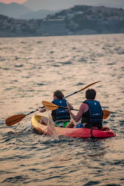 Dubrovnik: Sunset Sea Kayaking Tour - Why kayaking shows Dubrovnik at its best