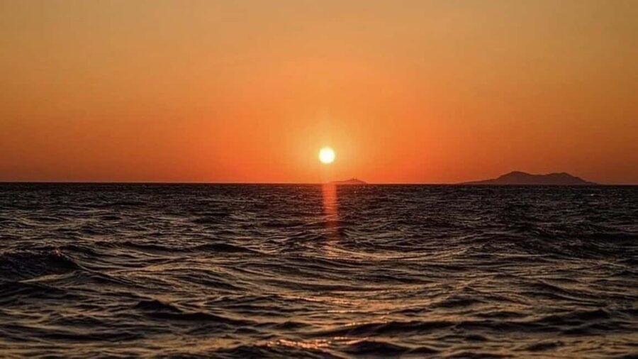 Dubrovnik: Sunset tour - A sunset cruise with Dubrovnik’s walls in the front row