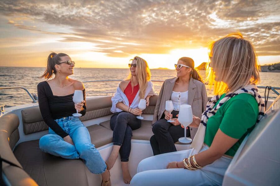 Dubrovnik: Sunset Tour With Panorama Of City Walls - What the private boat format adds