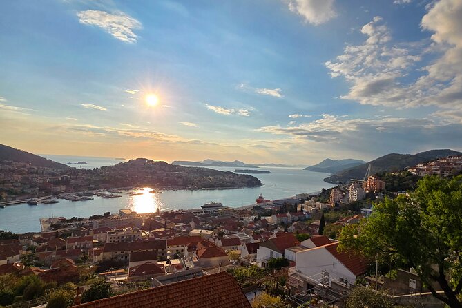 Dubrovnik Sunset Tour with Scenic Views and Local Wine - Transport, pickup, and group size