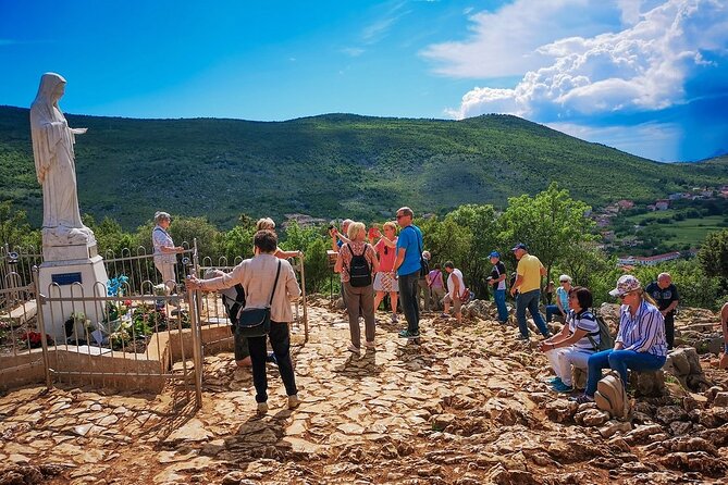 Dubrovnik to Medjugorje & Kravice - Day Trip with Luxury Vehicle - What to wear at the church