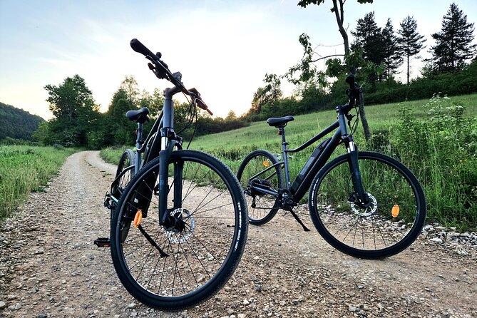 E-bike Tour Around Gacka River Valley - Majerovo Vrilo and the river springs