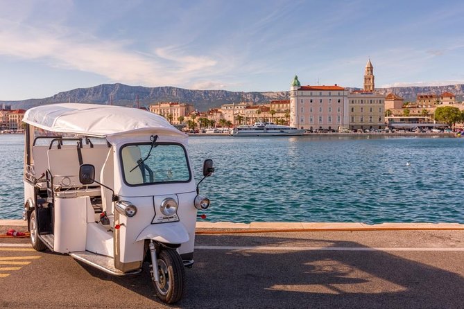 Eco City Tour Split - Bacvice Beach Starts the City Tour by the Sea