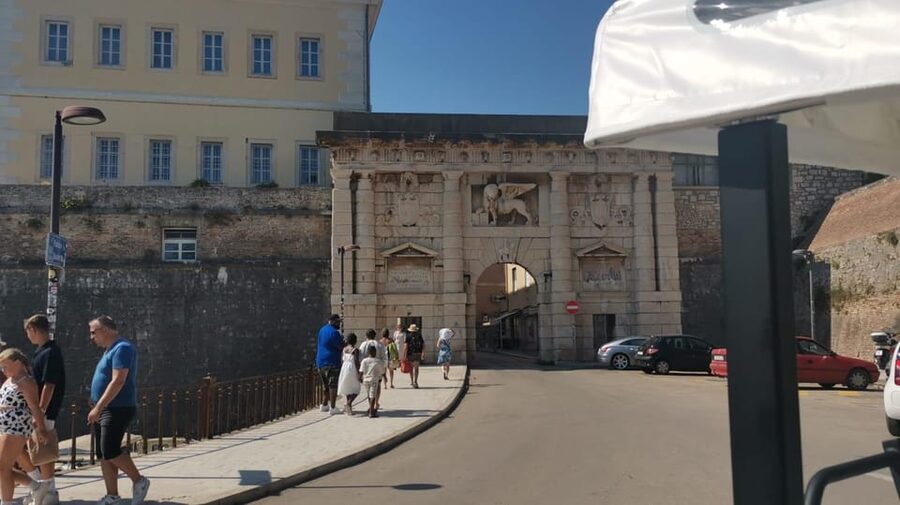 Eco tuk tuk Highlights of Zadar - Starting at the Greeting to the Sun
