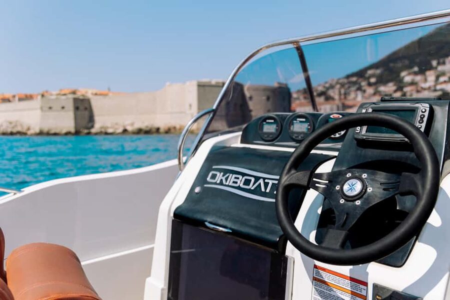 Elaphite Islands: Private boat tour (Barracuda 545) - Leaving Dubrovnik and passing Grebeni